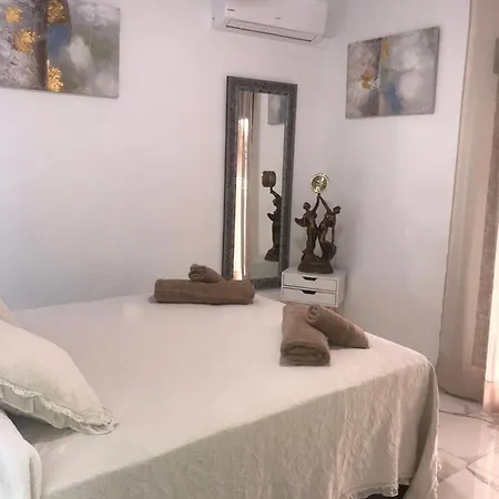 Apartamento Zura Centro Apartment *